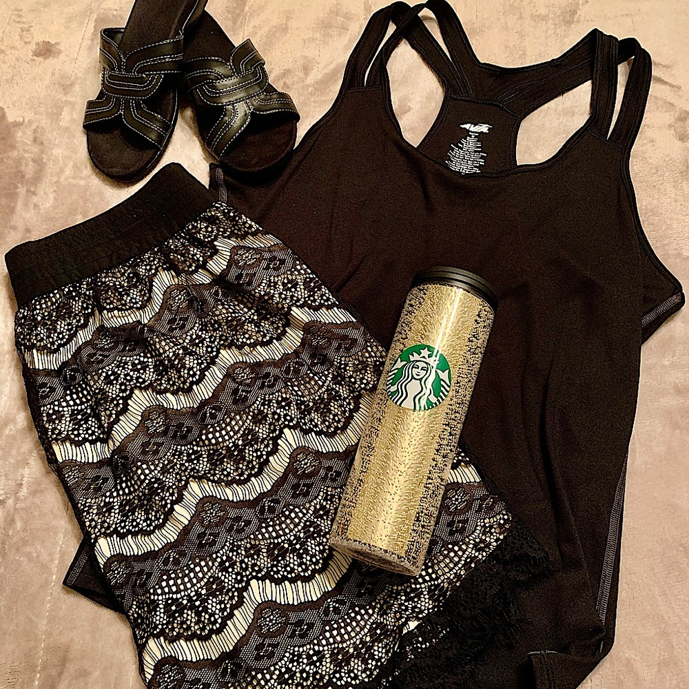 Black & Gold Lace Skirt Size 11